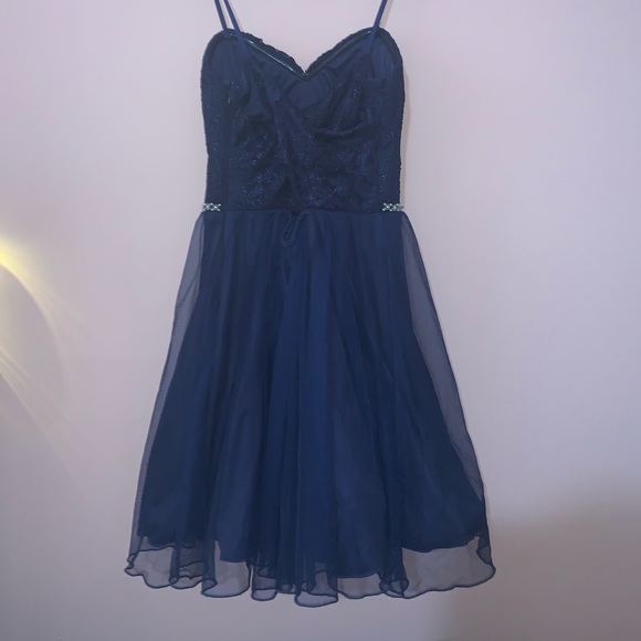 David’s Bridal junior Homecoming Dress - Picture 2 of 7